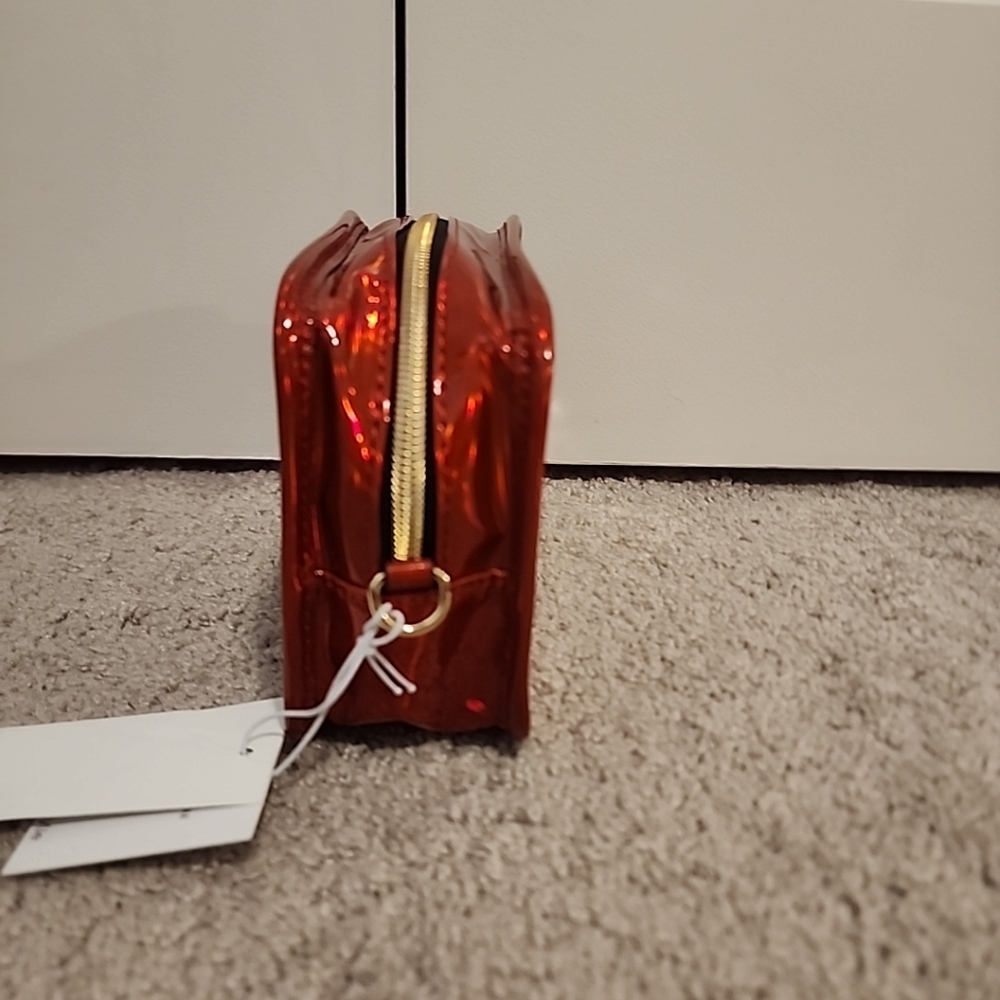 Kendall & Kylie Los Angeles Red Crossbody Bag Purse With Removable Strap - Picture 4 of 7